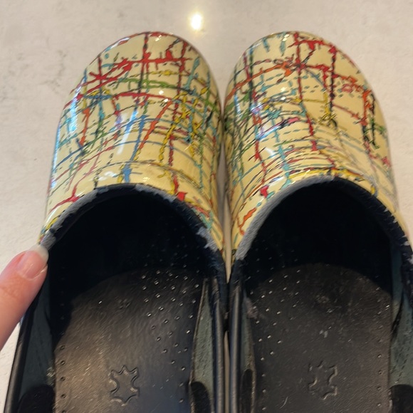 Nursing clogs - Picture 6 of 7